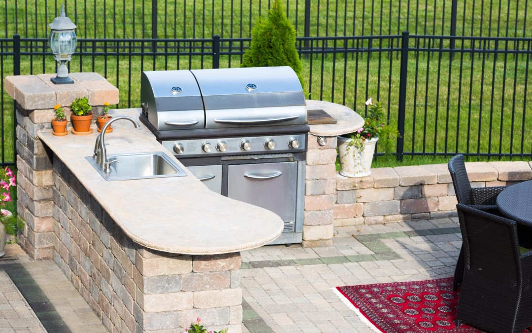 Outdoor Kitchen